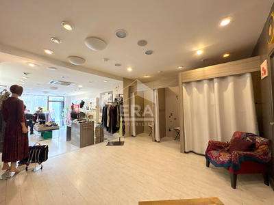 Local commercial - 69 m²