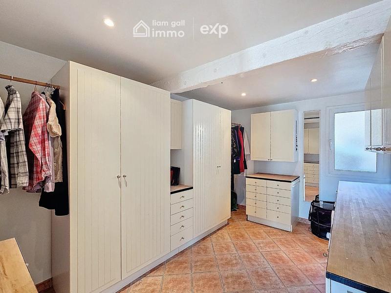 Maison traditionnelle - 176 m² - 6 pièces