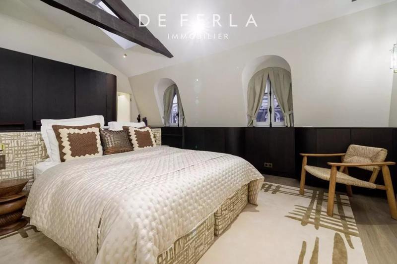 Appartement - 313 m² - 7 pièces