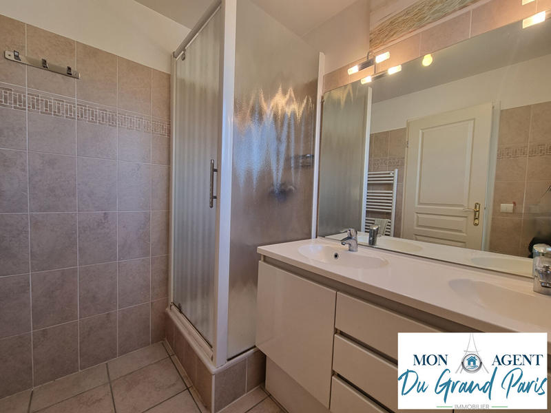 Maison - 158 m² - 8 pièces