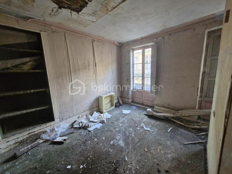 Immeuble - 196 m² - 5 pièces