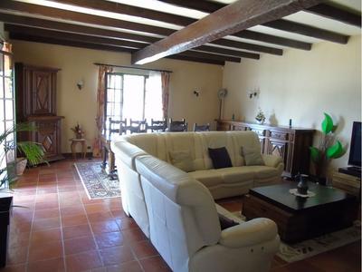 Maison traditionnelle - 150 m² - 6 pièces