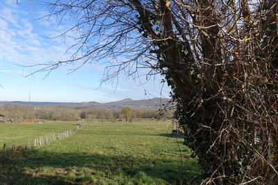 Terrain constructible - 1 410 m²