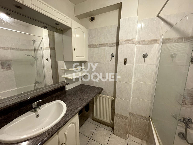 Maison - 195 m² - 10 pièces