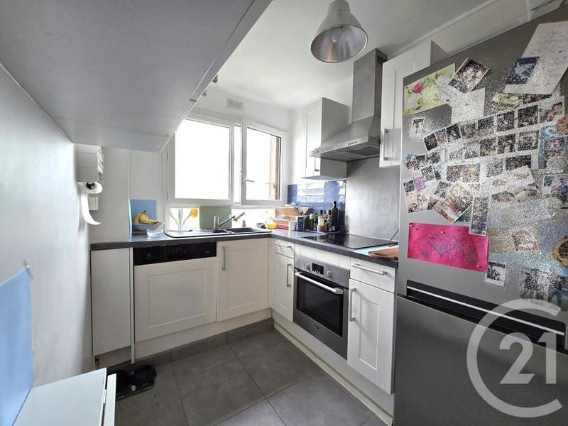 Appartement - 60 m² - 3 pièces