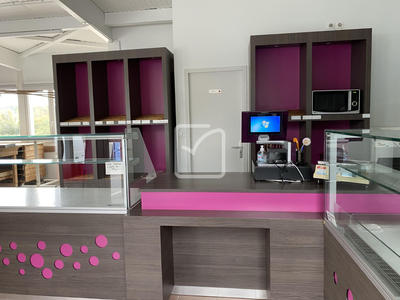 Fonds de commerce - Magasins - 100 m²
