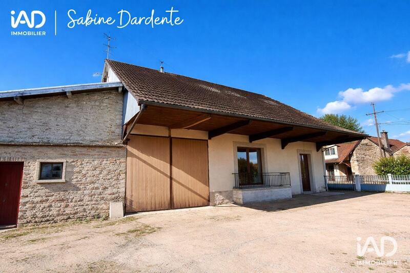 Maison - 207 m² - 4 pièces