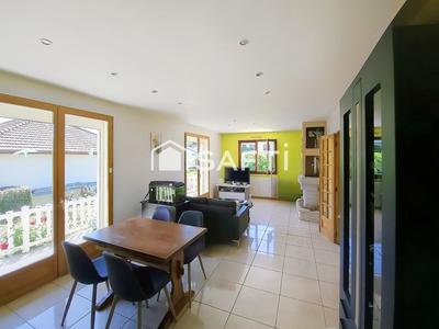 Maison de village - 112 m² - 5 pièces