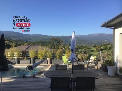 Maison - 183 m² - 6 pièces