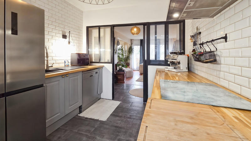 Appartement - 84 m² - 5 pièces