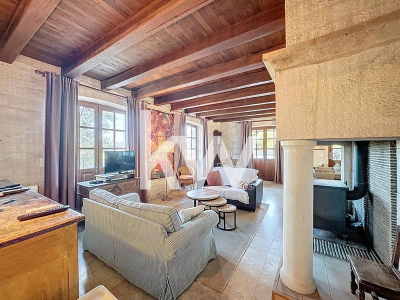 Maison - 140 m² - 7 pièces