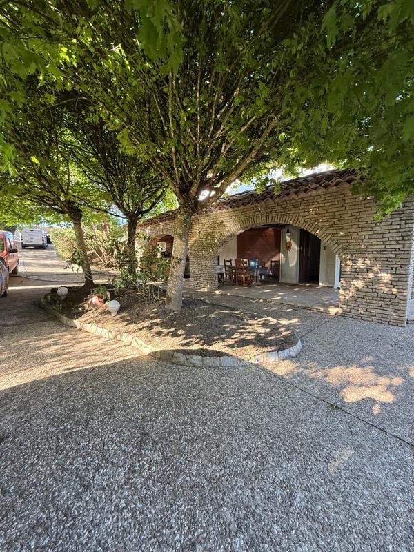 Maison - 158 m² - 6 pièces