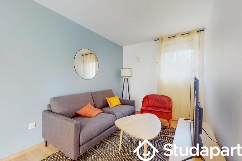 Chambre - 9 m² - 1 pièce