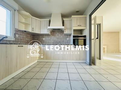 Maison - 135 m² - 7 pièces