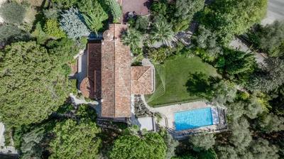 Appartement - 259 m² - 9 pièces