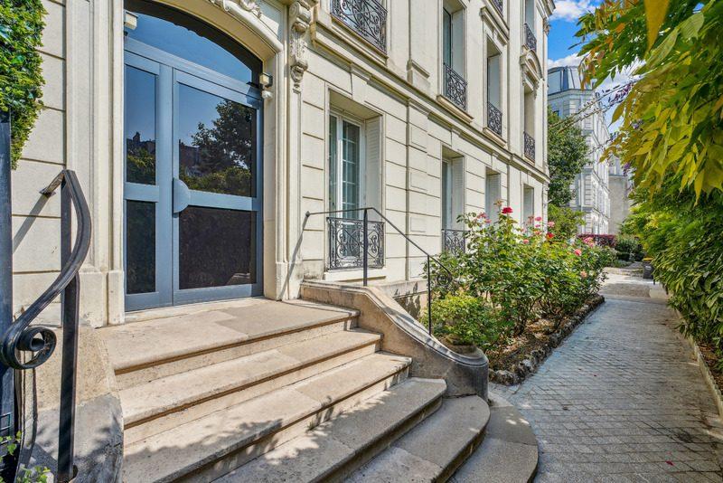 Appartement - 104 m² - 4 pièces