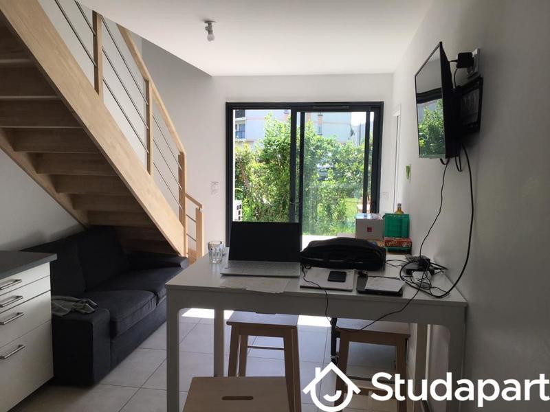 Chambre - 14 m² - 1 pièce