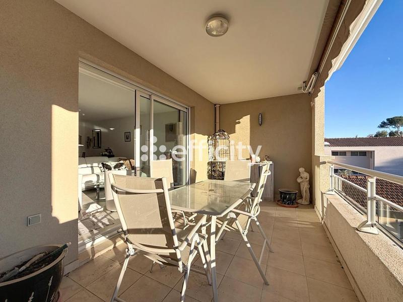 Appartement - 102 m² - 4 pièces