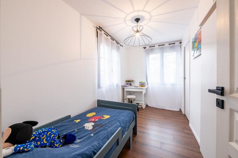 Maison - 140 m² - 5 pièces