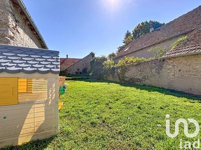 Maison - 180 m² - 8 pièces