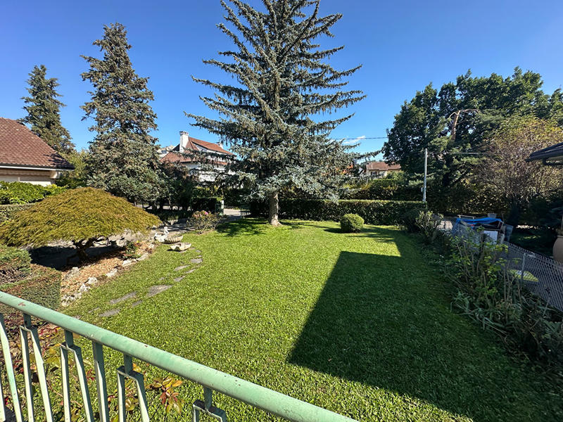 Maison - 231 m² - 6 pièces