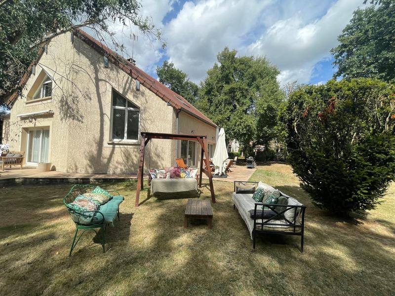 Maison ancienne - 216 m² - 8 pièces