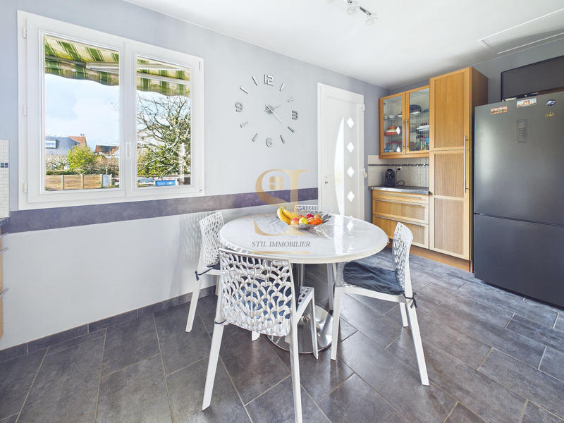 Maison - 140 m² - 7 pièces