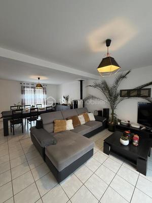 Pavillon - 151 m² - 7 pièces