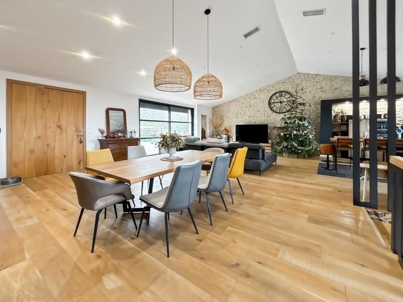 Ferme - 239 m² - 6 pièces