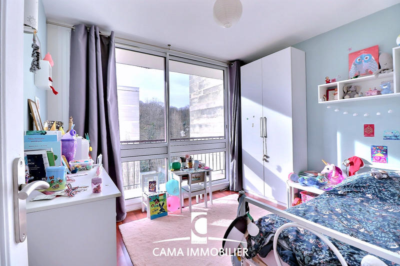 Appartement - 84 m² - 4 pièces