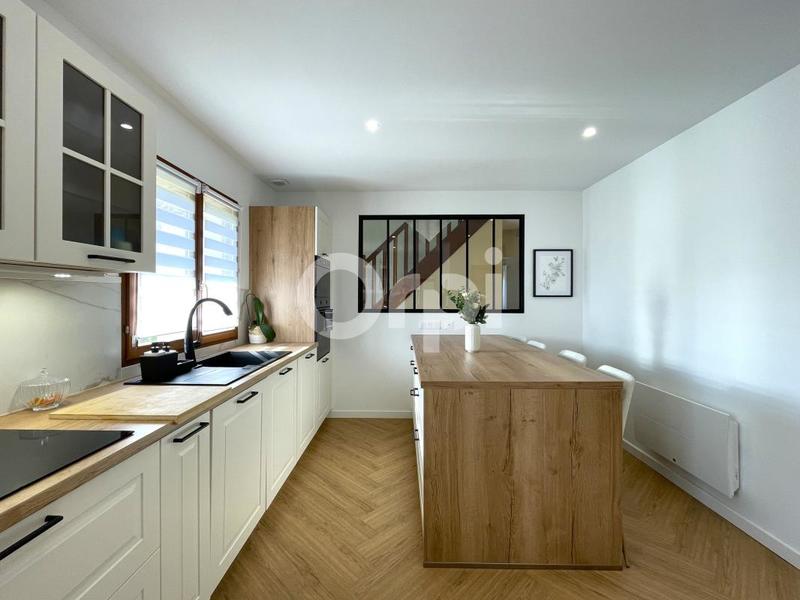 Maison - 184 m² - 6 pièces