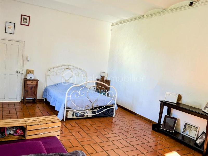 Appartement - 760 m² - 24 pièces