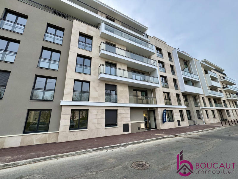 Appartement - 101 m² - 5 pièces