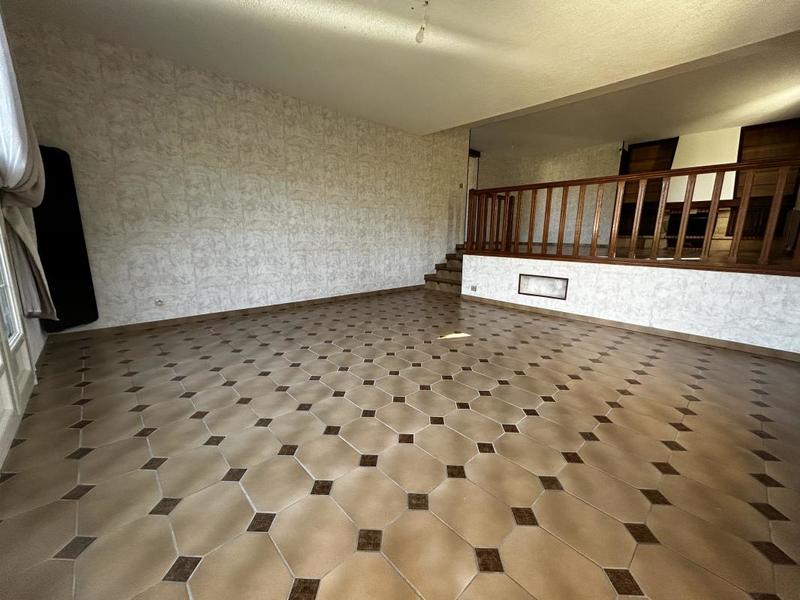 Maison - 167 m² - 6 pièces