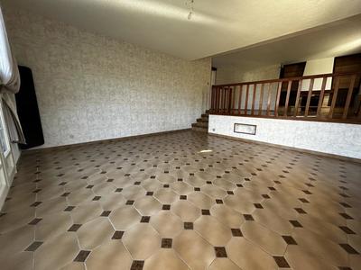 Maison - 167 m² - 6 pièces