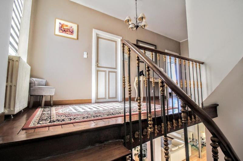 Maison bourgeoise - 319 m² - 8 pièces