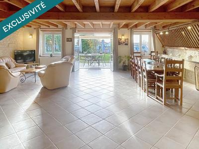 Maison - 351 m² - 10 pièces
