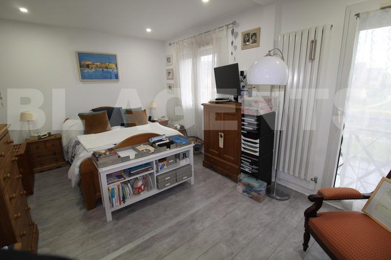 Maison traditionnelle - 100 m² - 5 pièces