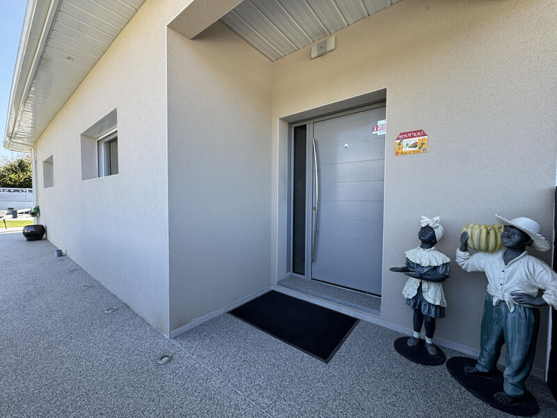 Maison - 140 m² - 5 pièces