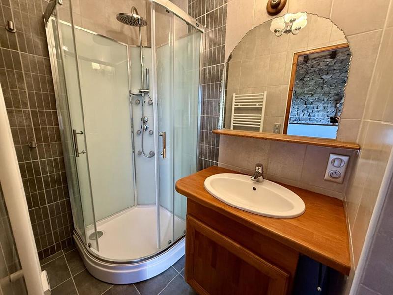 Maison - 330 m² - 8 pièces