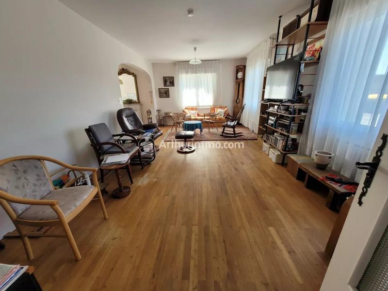 Maison - 206 m² - 6 pièces