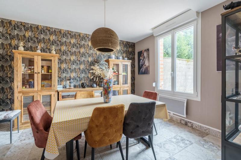 Maison - 274 m² - 7 pièces