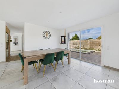 Maison - 106 m² - 4 pièces