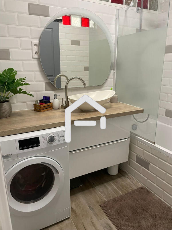 Maison - 83 m² - 4 pièces