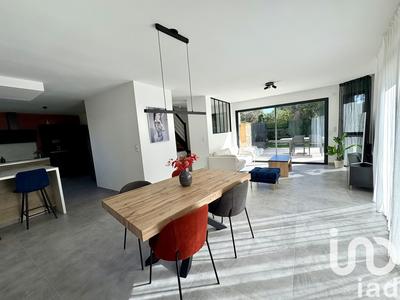 Maison - 118 m² - 5 pièces