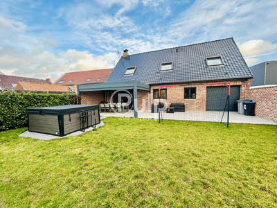 Pavillon - 132 m² - 7 pièces