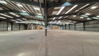 Entrepôt - 9 500 m²