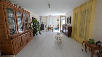 Maison - 144 m² - 7 pièces