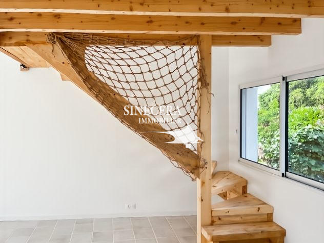 Maison - 170 m² - 8 pièces