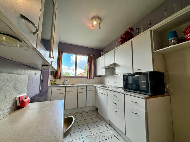 Appartement - 80 m² - 4 pièces